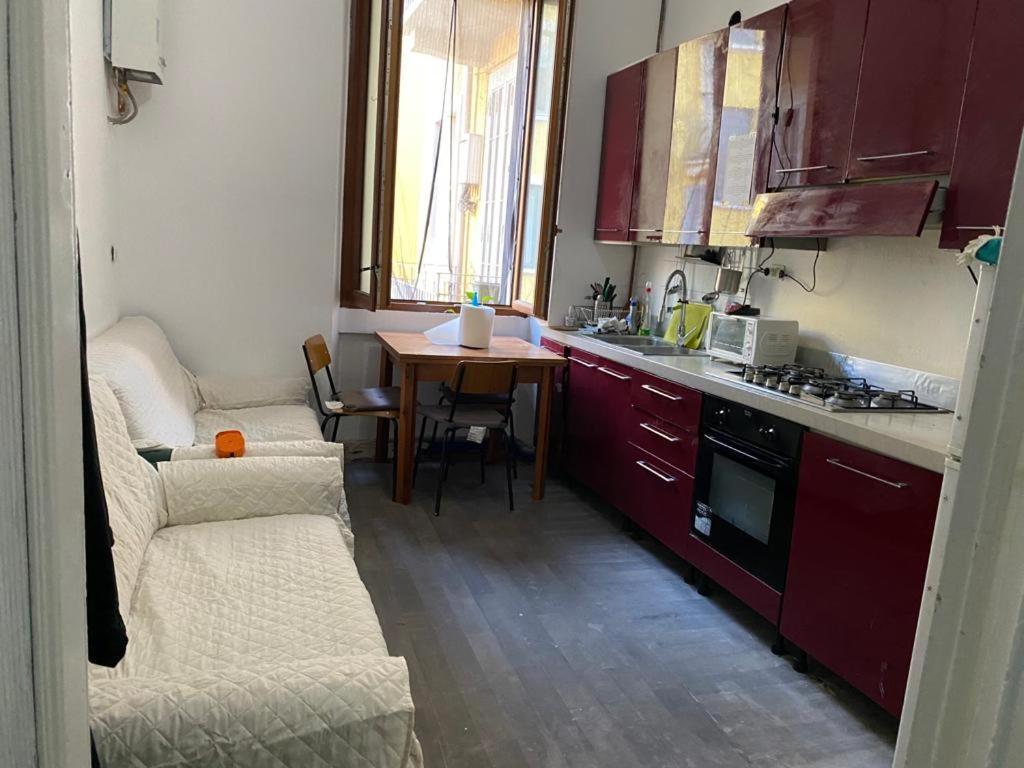 Private Room In A Quiet Apartment In The City Center Milan Extérieur photo