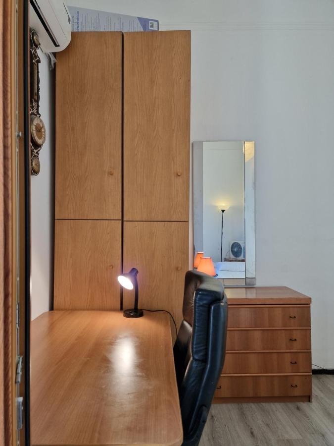 Private Room In A Quiet Apartment In The City Center Milan Extérieur photo